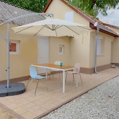 Holiday In 38282 Ferienhaus Balatonlelle
